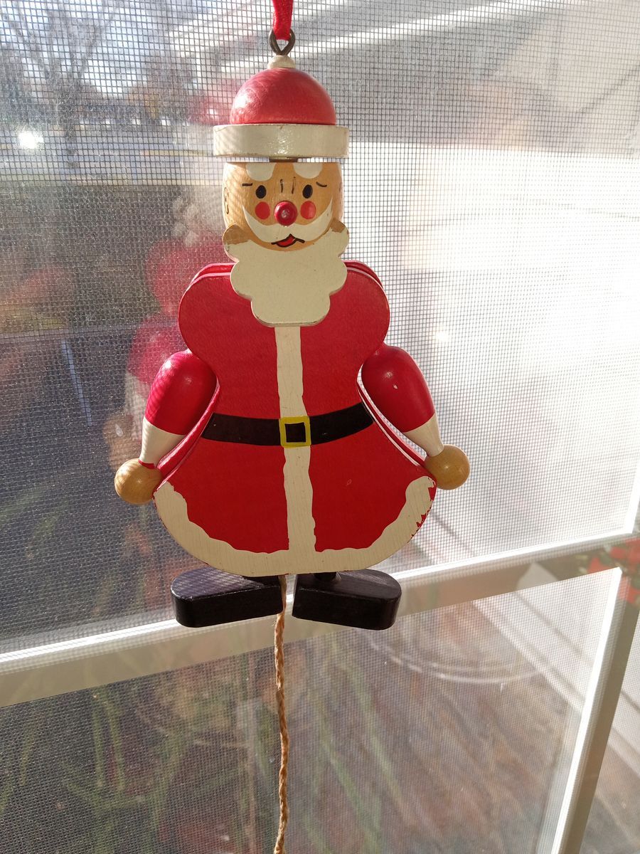 Vintage folk art Wooden Santa Claus Pull String Jumping Jack Ornament Decorative Holiday Decor