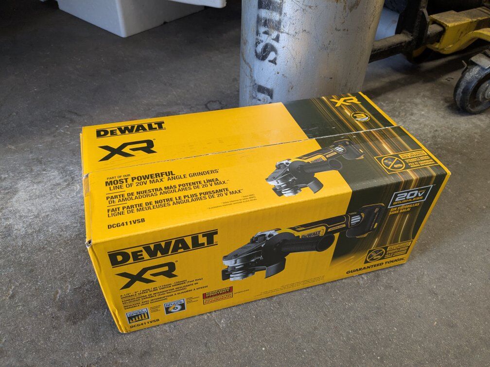 DeWalt 20v VARIABLE SPEED angle grinder 4.5 5"