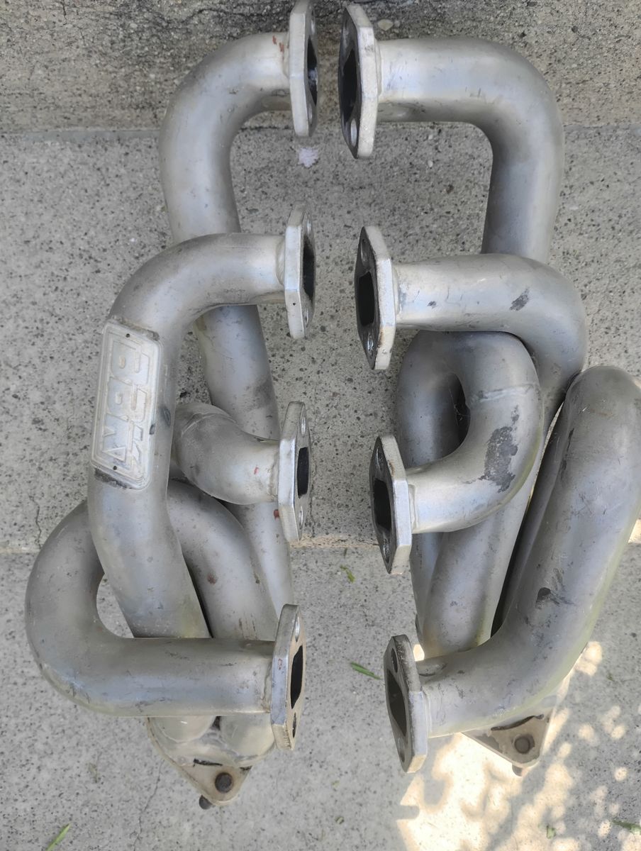 Mustang  302 shorty headers 
