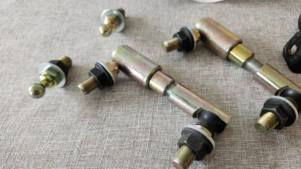 KRX quick disconnect sway bar links