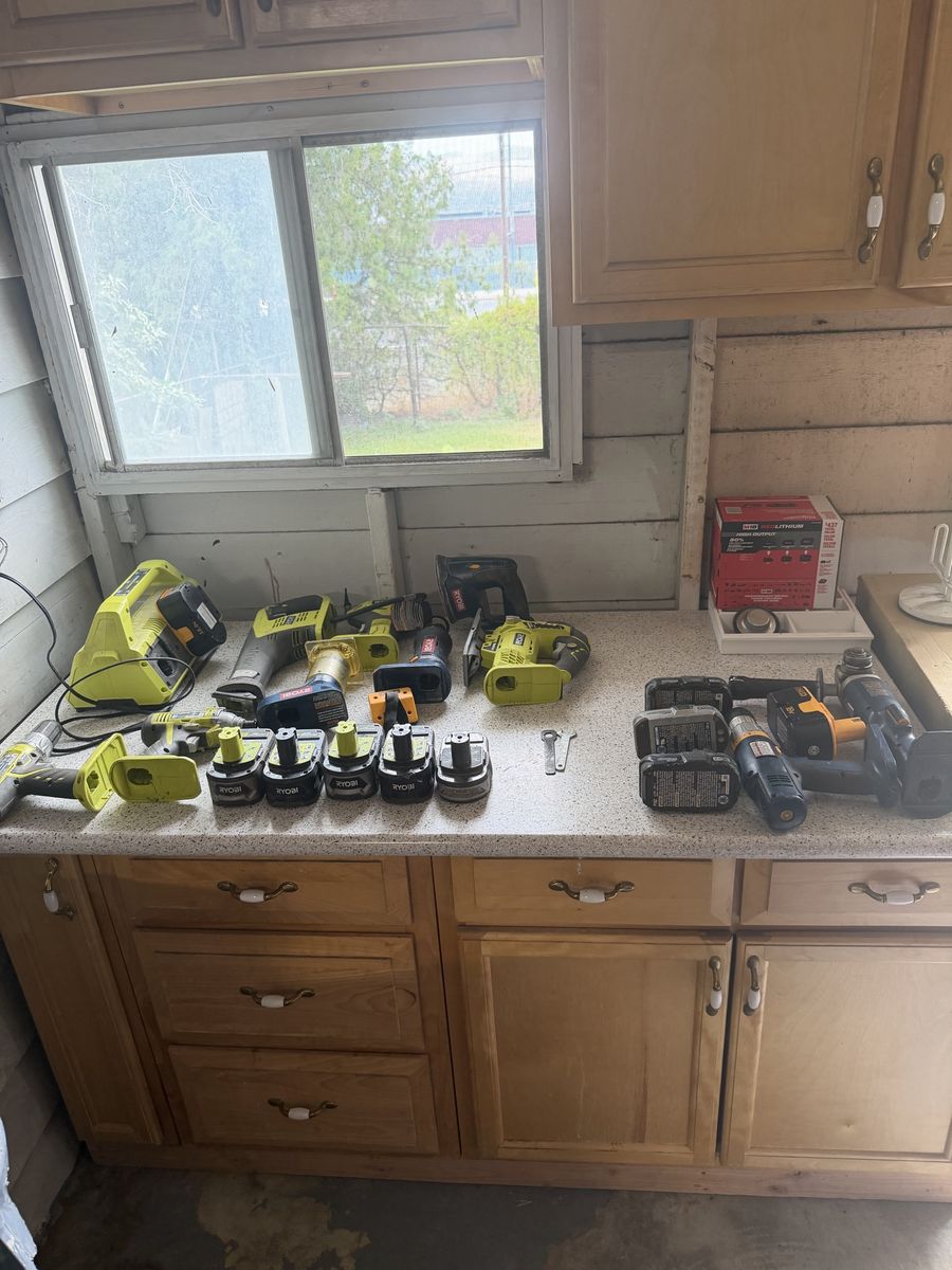 RYOBI LOT