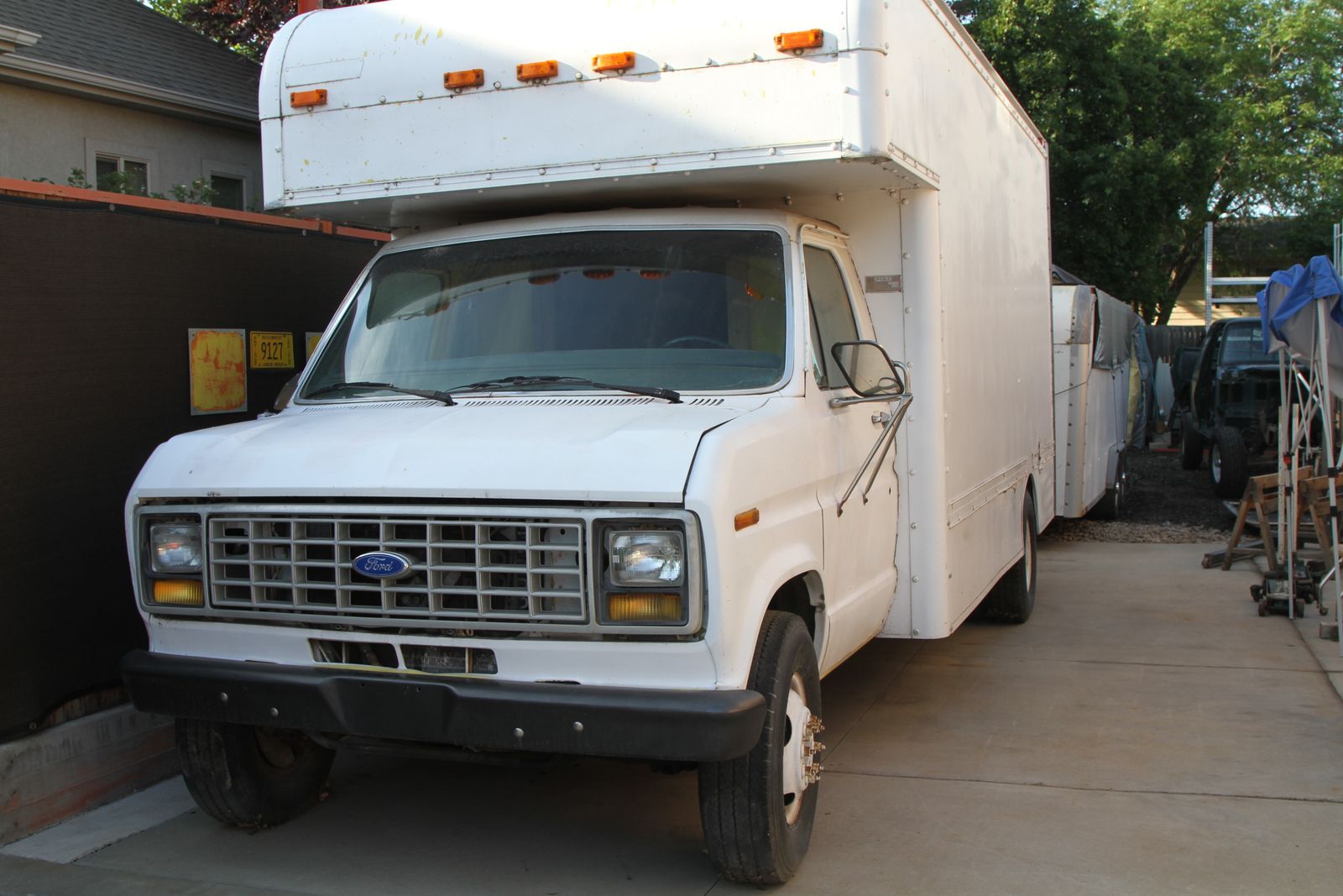1989 Ford E350 RYDER Box Van Clean Title