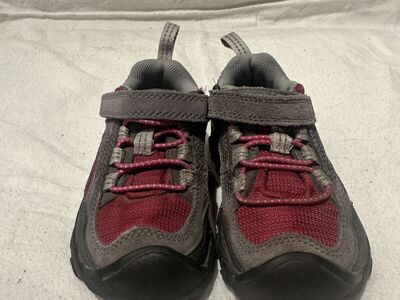 Keen Toddler Size 8 Fuchsia/Gray Hiking Shoes