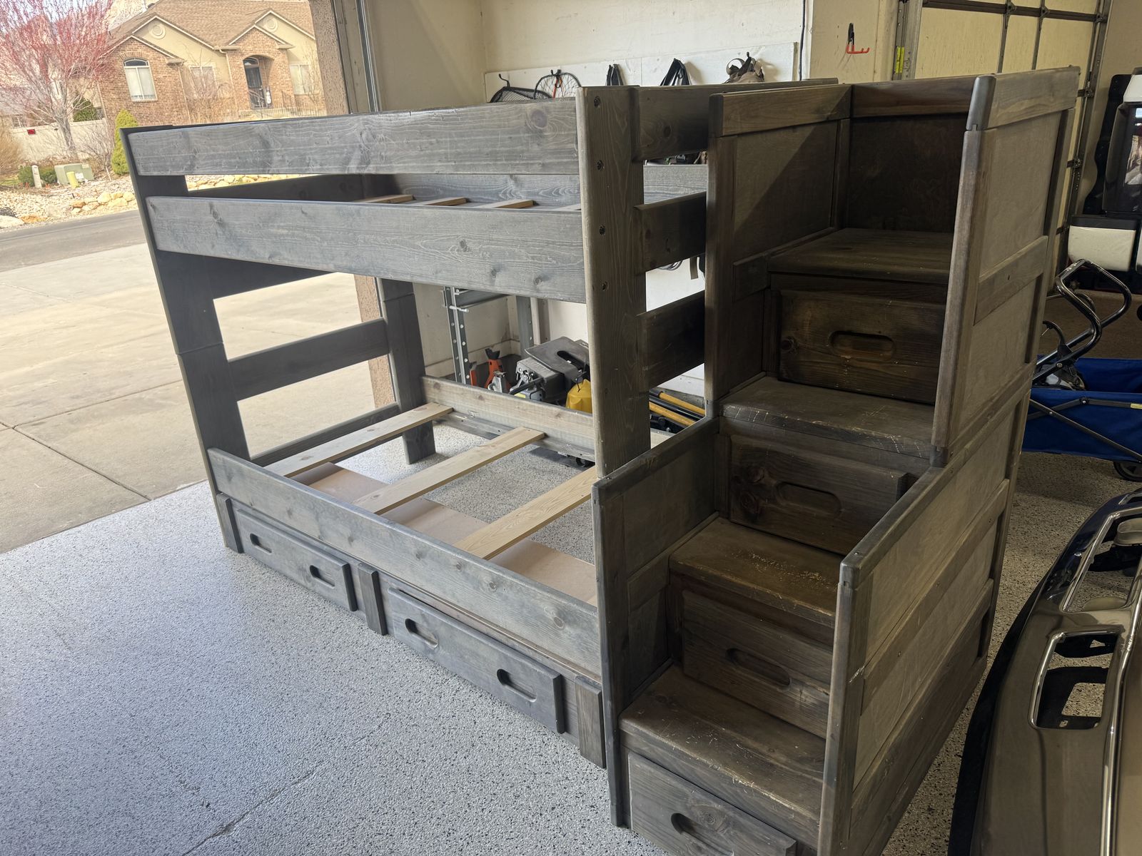 Sturdy, Solid Wood Bunkbeds