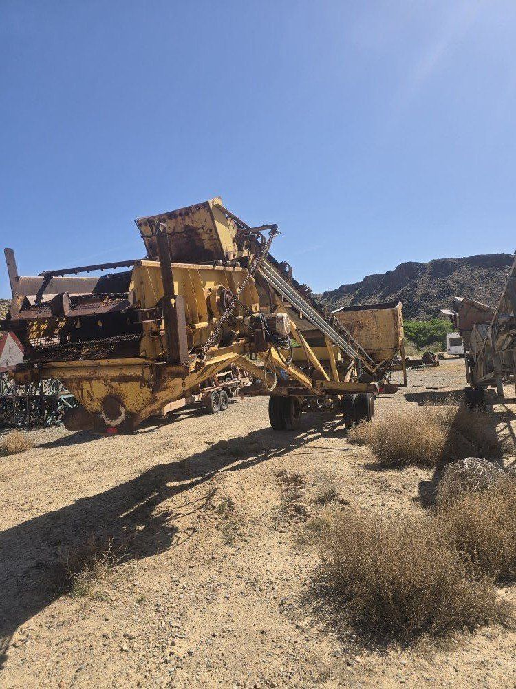 Portable Screen Plant.  Wash Plant