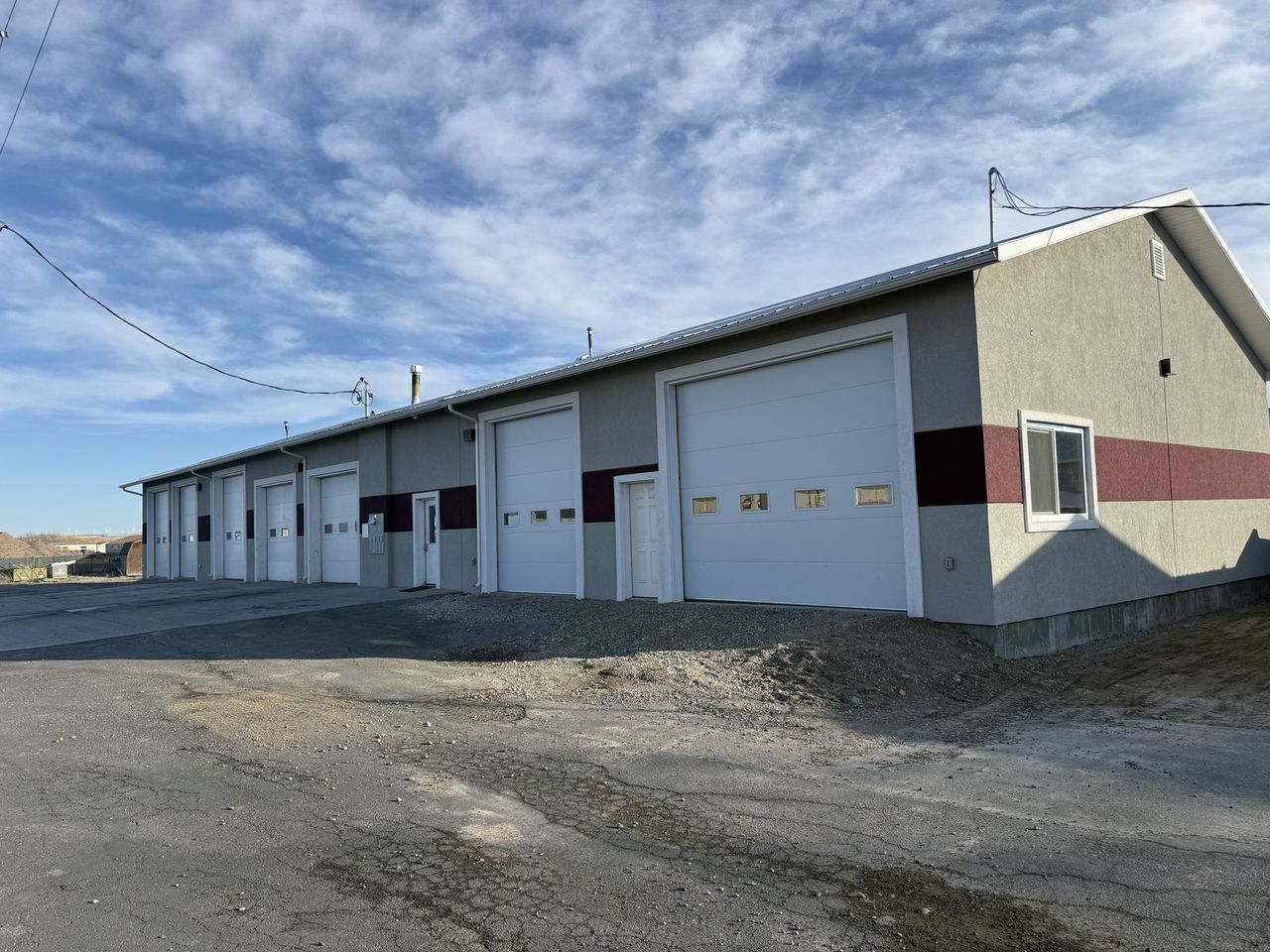 Main image 1