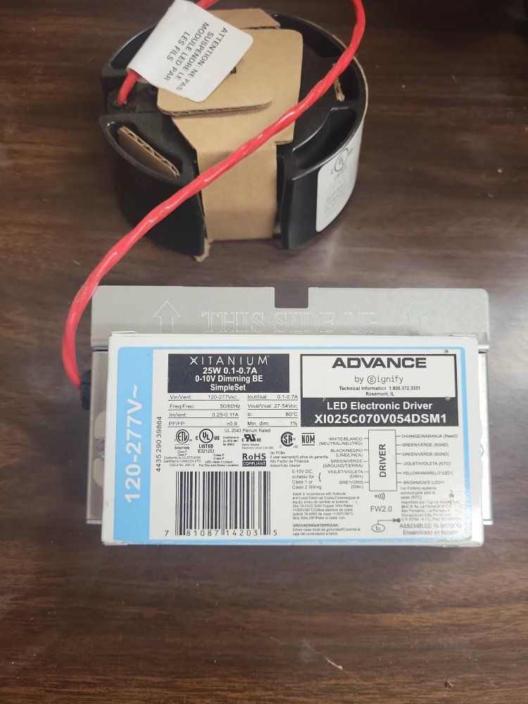 Signify Advance Xitanium XI025C070V054DSM1 LED Electronic Driver 25W 0.1-0.7A 0-10V Dimming