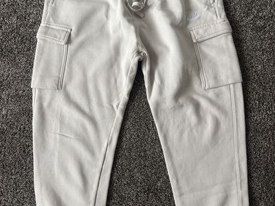 Like NEW! Nike Men's Off-White Sweatpants Joggers- Size Large