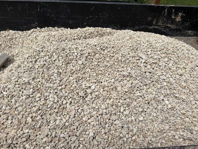 1 yard of crushed taverntine gravel 3/4 minus