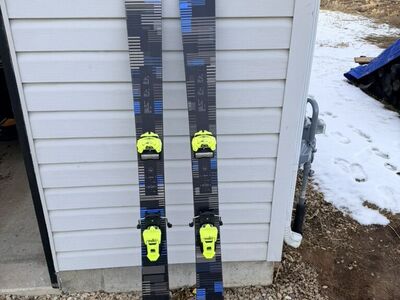 Fischer Nightstick 104 – 188cm w/ Attack 14