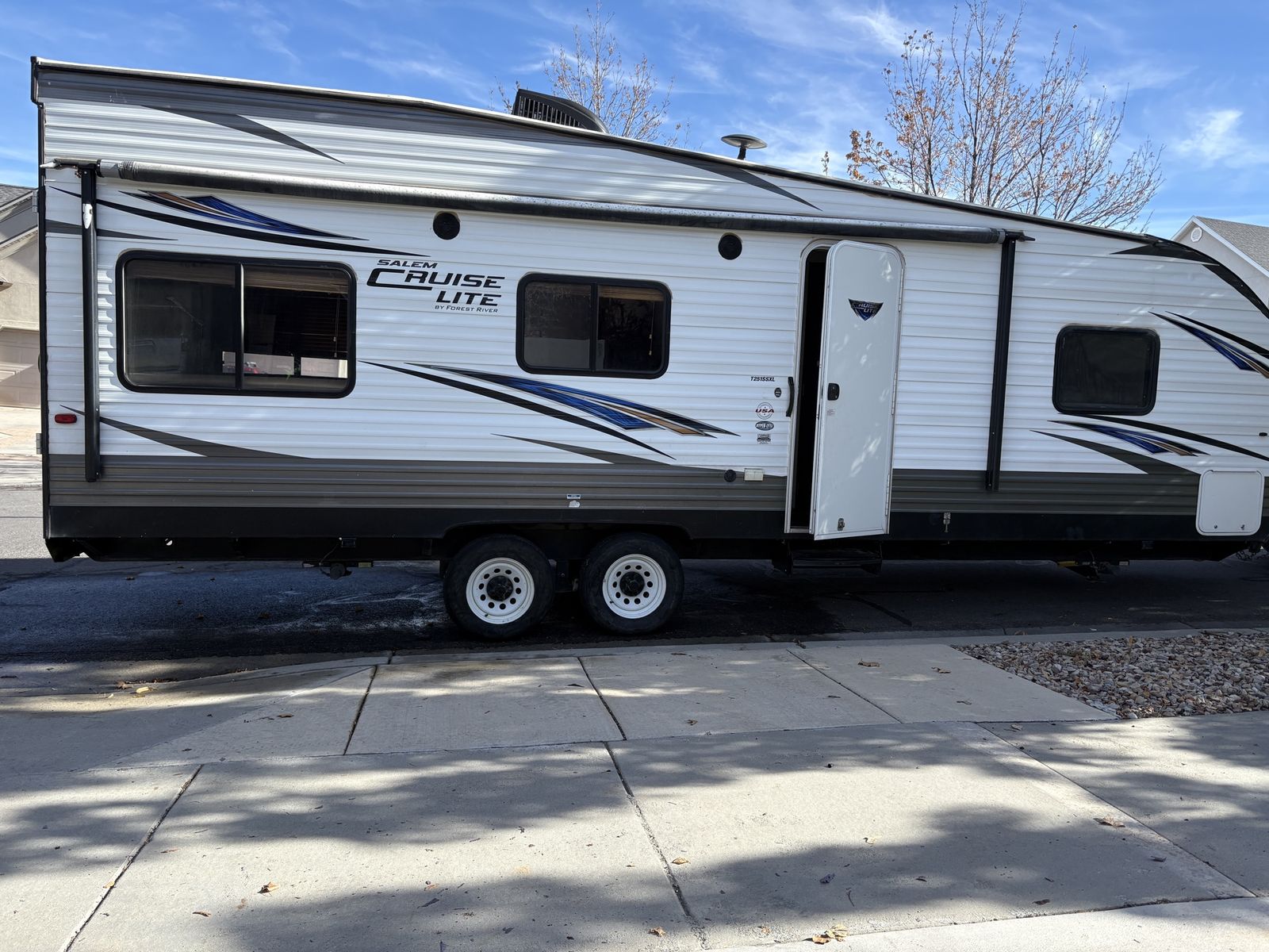 Forest River Salem Cruise Lite T251SSXL Travel Trailer Bumper Pull