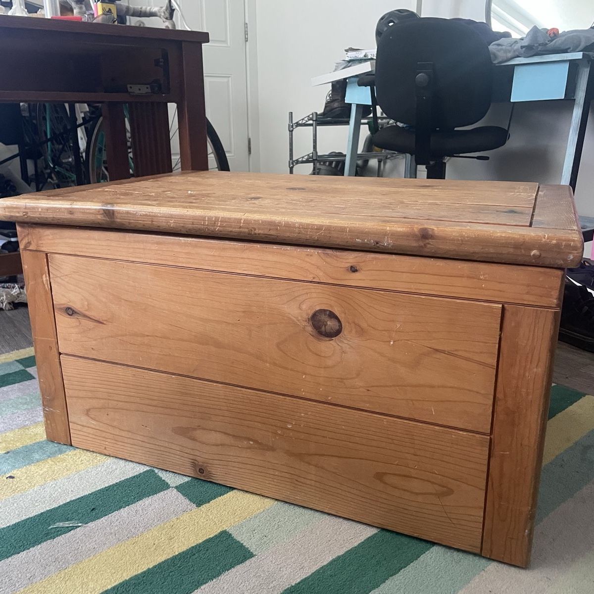 Main image 3