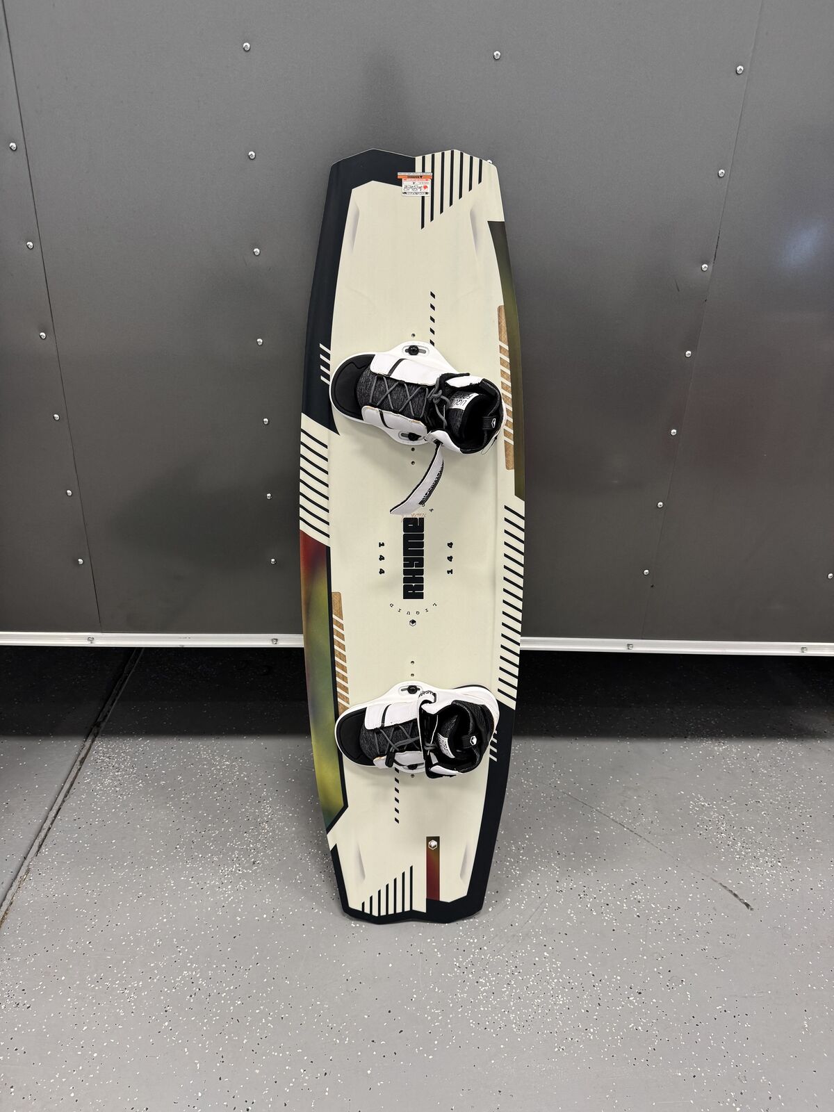 2023 Liquid Force Rhyme Wakeboard package with bindings 144