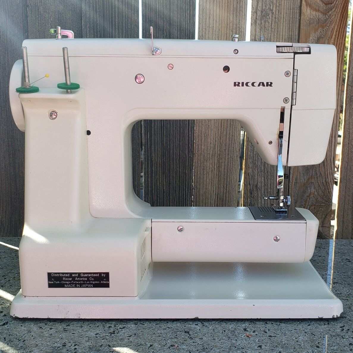 RICCAR SEWING MACHINE SUPER STRETCH RZ-888