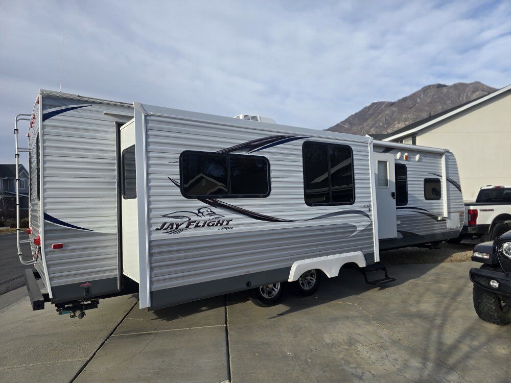2013 jayco jay flight 33rlds excellent shape