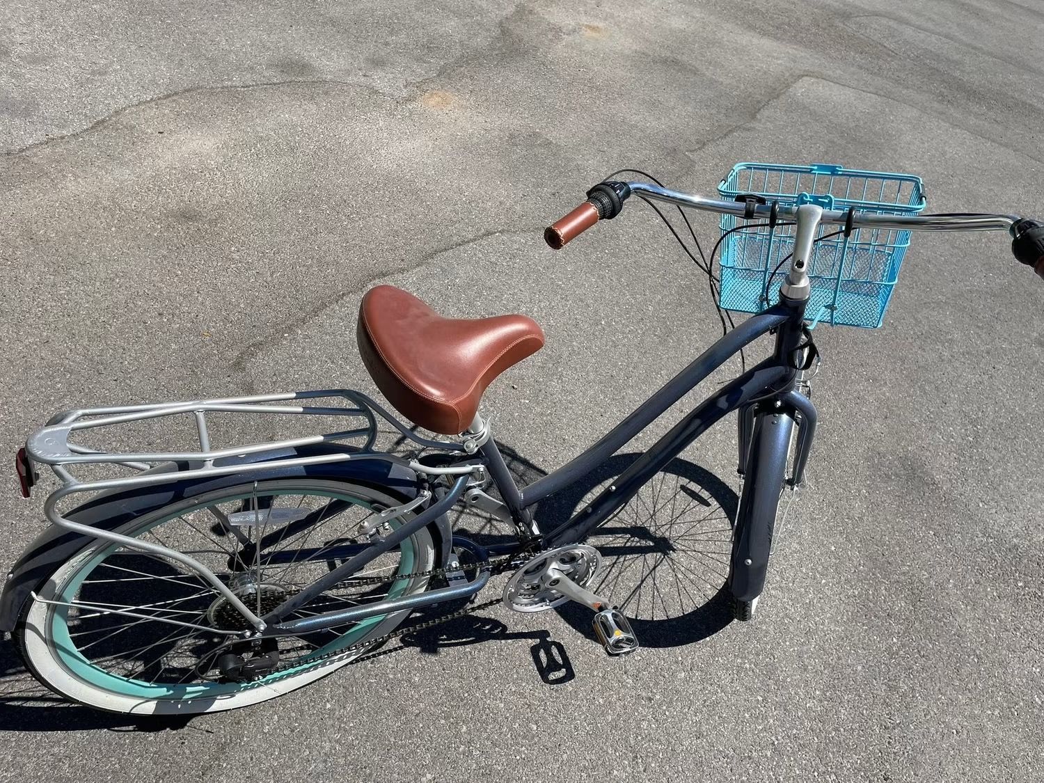 Sixthreezero beach cruiser bike