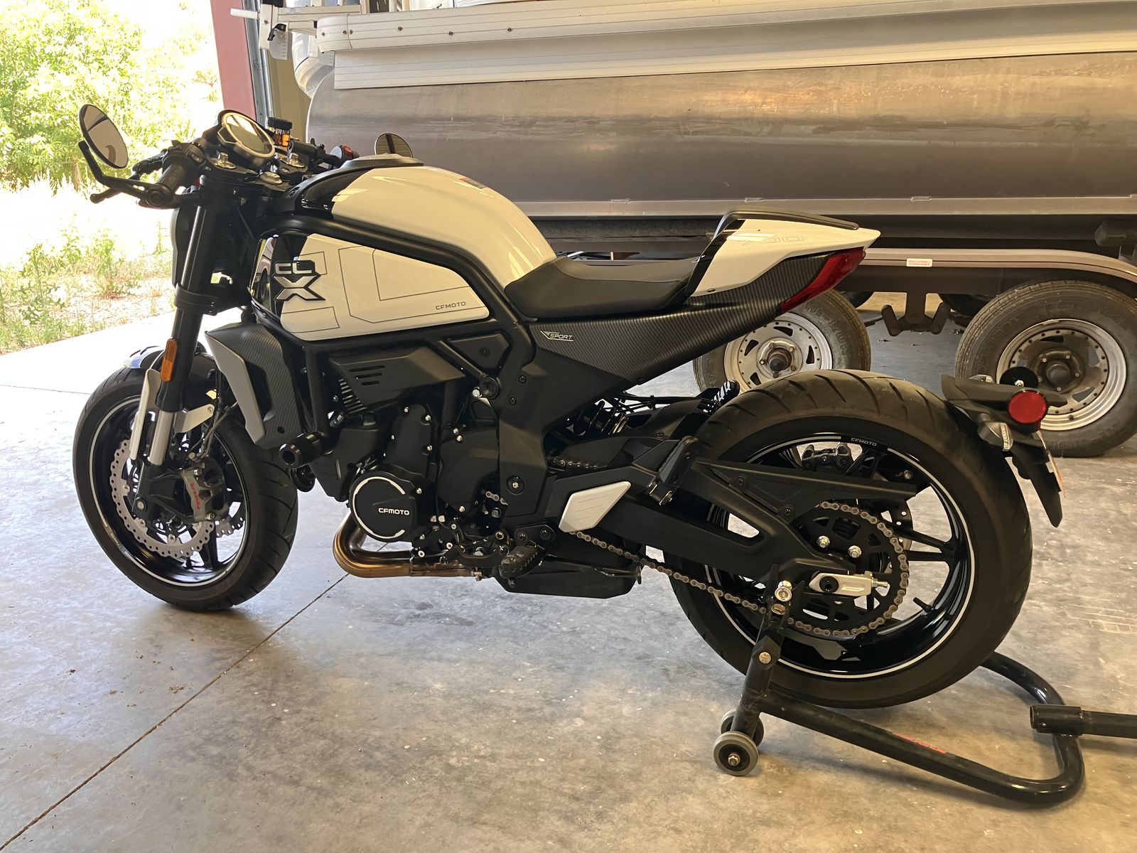 CF MOTO CLX 700 Sport like new only 700 miles