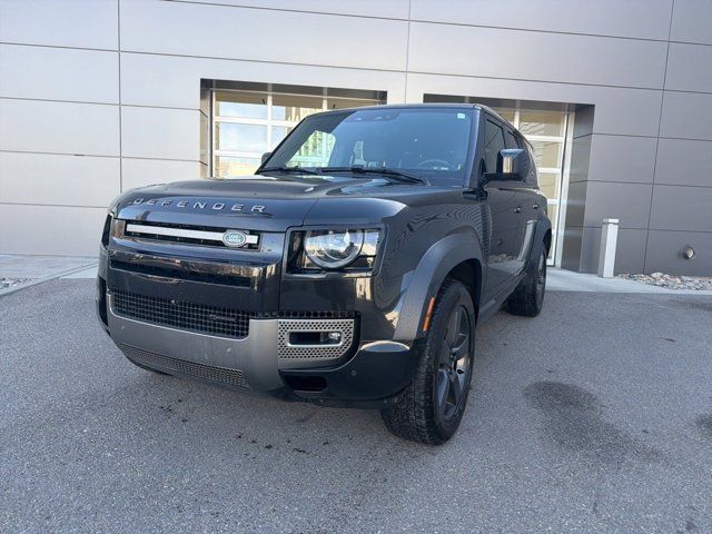 2023 Land Rover Defender 130 X-Dynamic SE