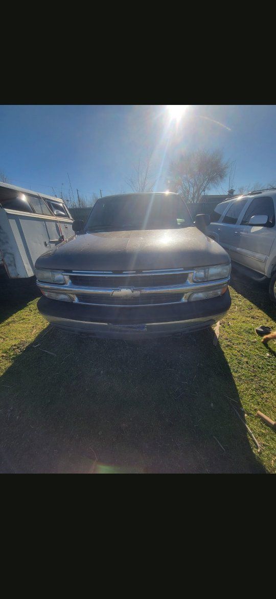 2004 Chevrolet Suburban LS 1500