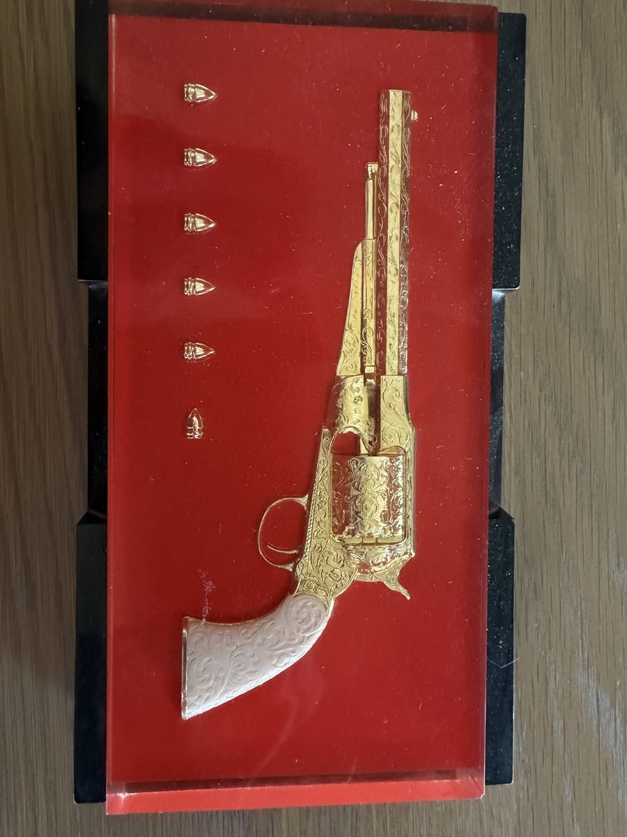 Vintage H.A. Mond Playing Cards & Revolver Display