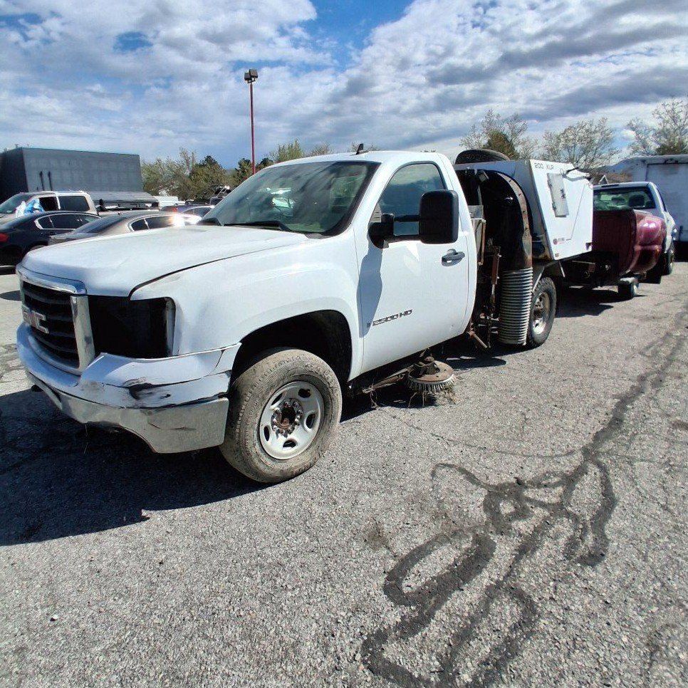 2009 HD 2500 GMC NIGHTHAWK 200 XLP