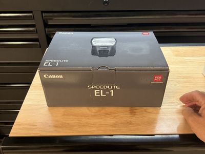 Canon EL-1 & ST-E3-1 & 430 EX 3 RT & speed lights and transmitter and full mag mod kit