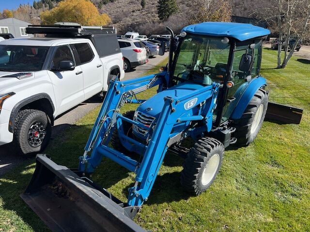 2020 LS TRACTOR