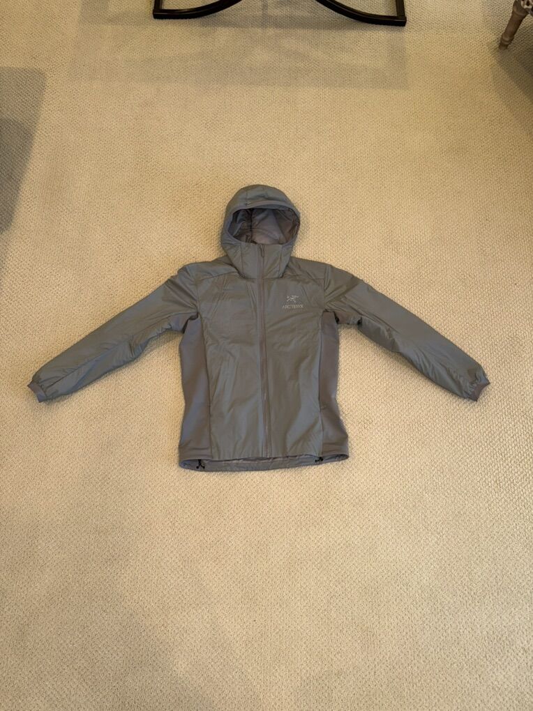 Arc'teryx Men's Atom LT Hoody S Void