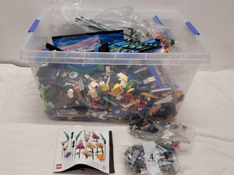 Main image 3