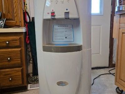 Nube Atmospheric Water Generator or Reverse Osmosis Stand Alone Water Cooler by Innovaqua