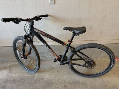 26 Specialized Hardrock