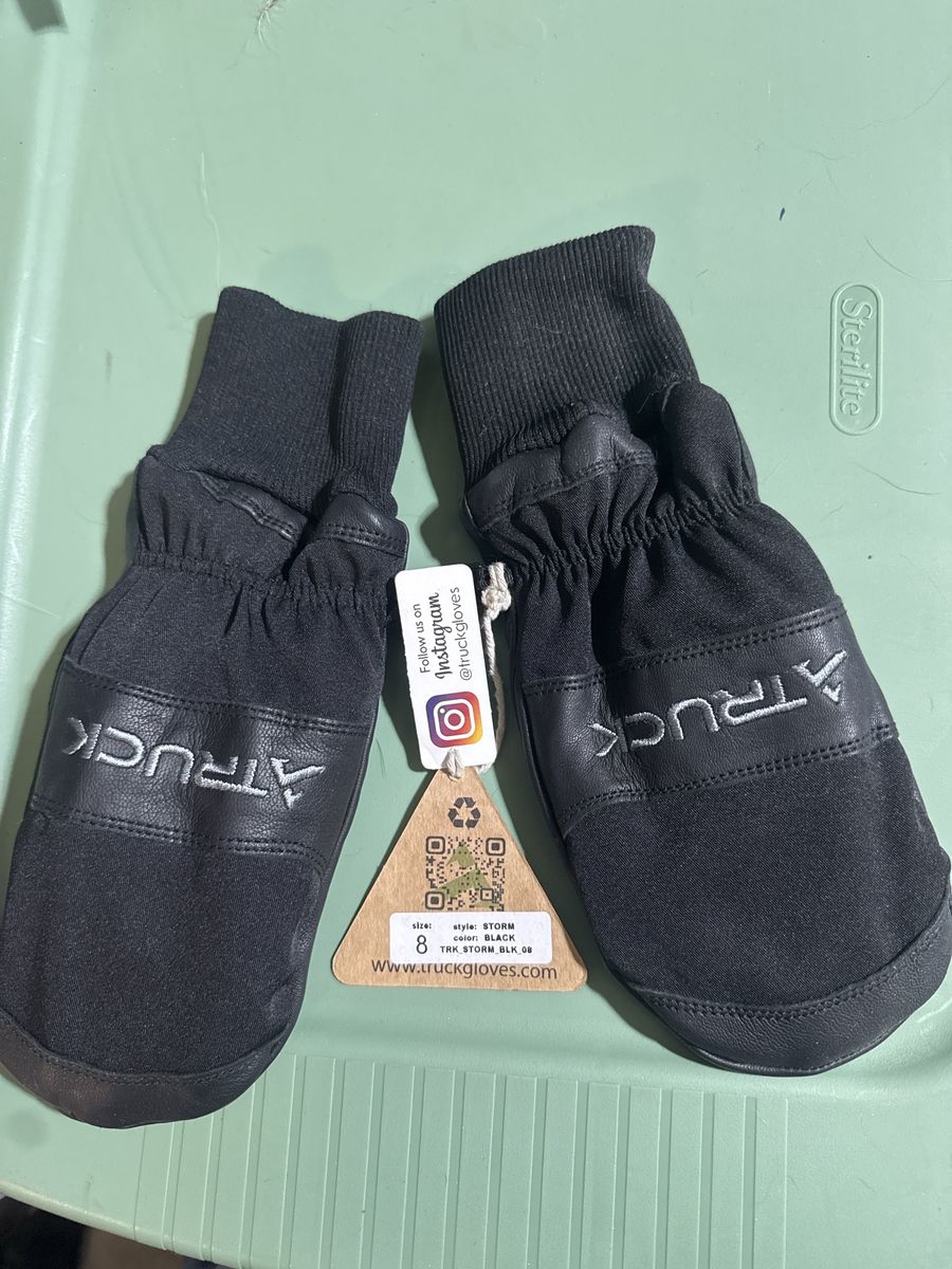 Truck Gloves Storm Black Leather Mittens Size 8 New with Tags