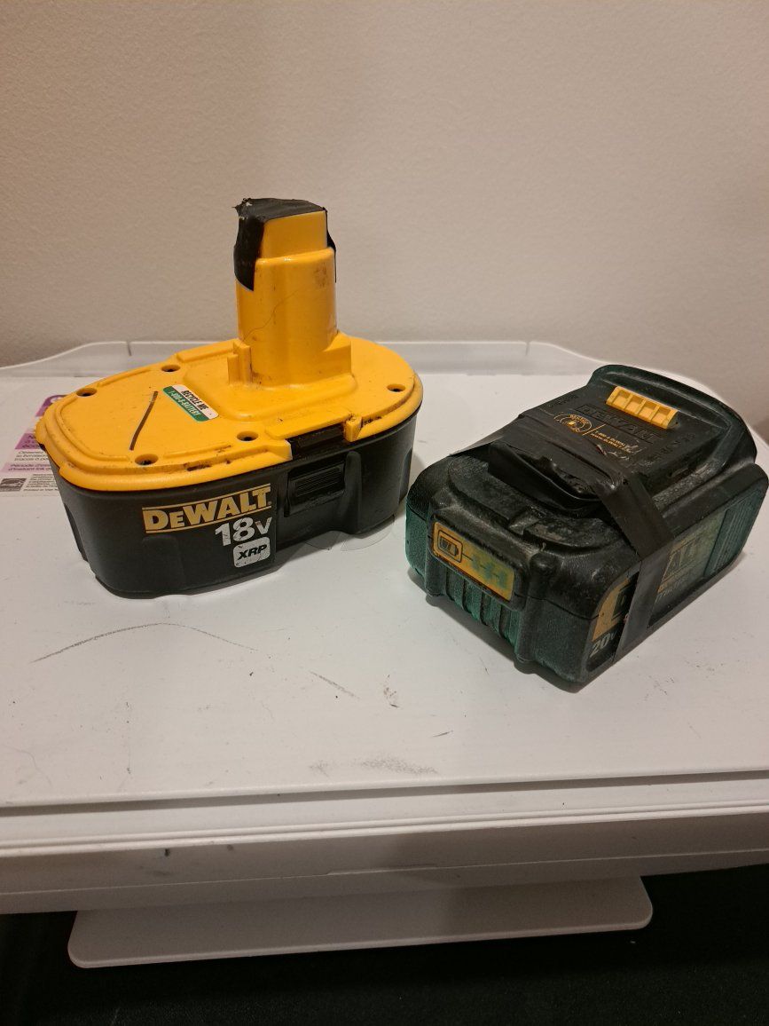 DEWALT 18V XRP & 20V MAX Lithium Ion 3.0Ah Batteries - Used Power Tool Batteries (Set of 2)