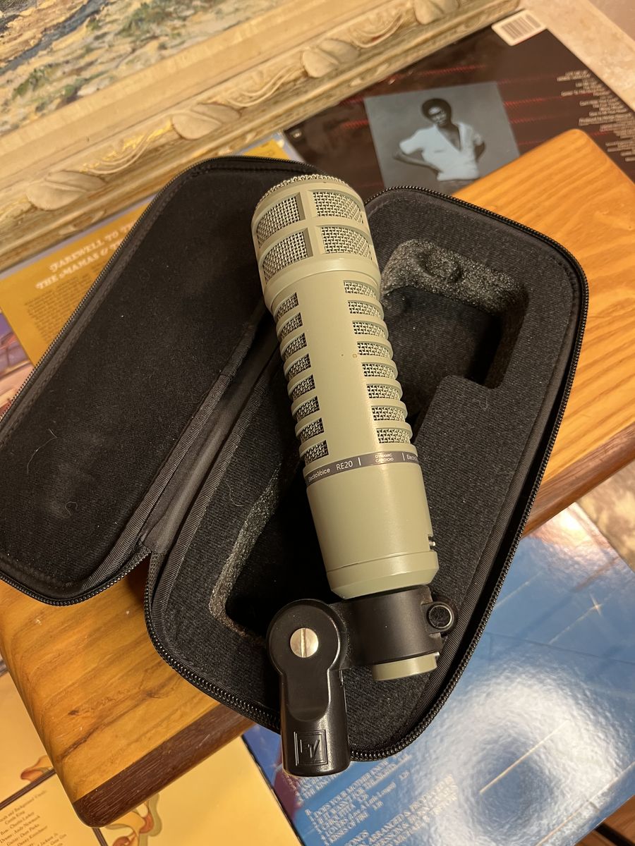 Elctrovoice RE20 Dynamic Microphone - Broadcasting or Recording