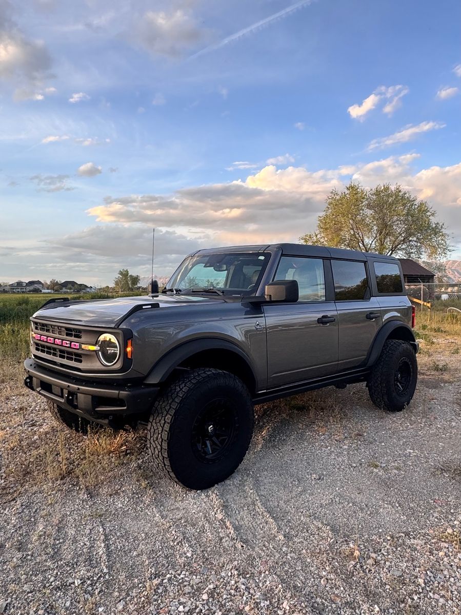 Bronco Black Diamond 4 Doornull
