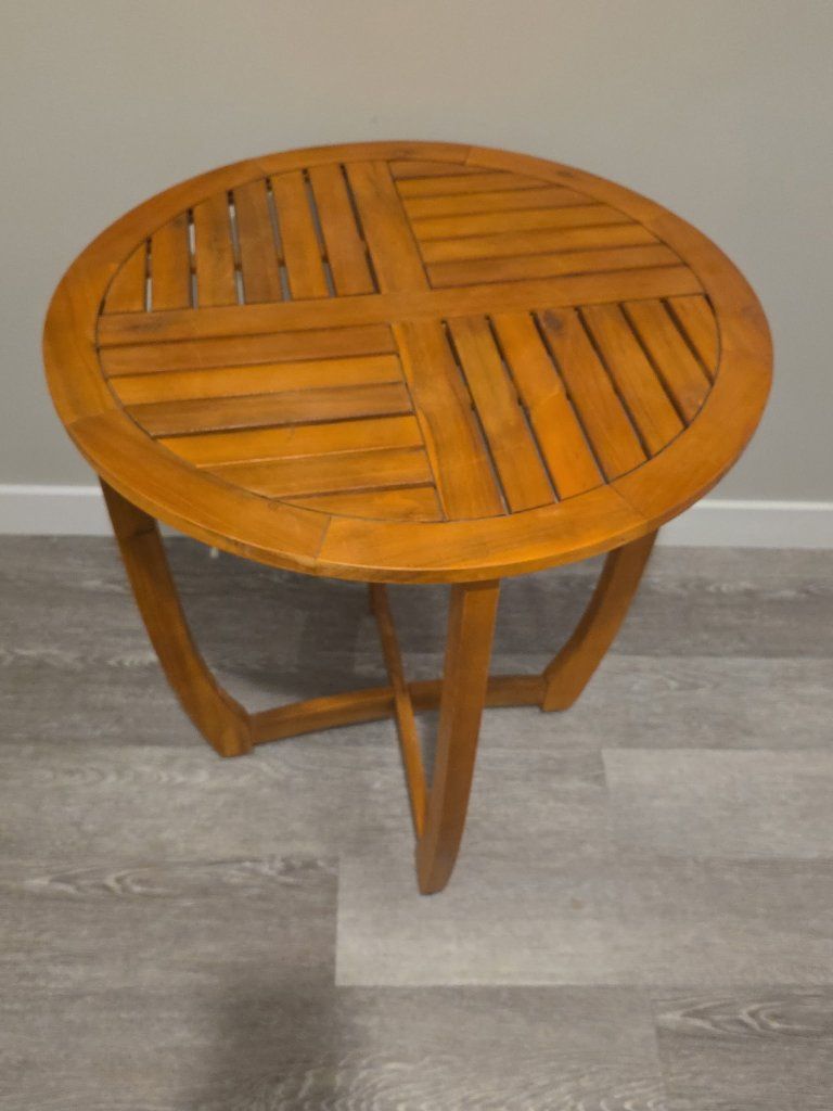 Round Wooden Outdoor Patio Bistro Accent Table with Slatted Top