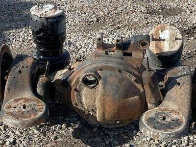 Eaton DS402 Front Axle Housing