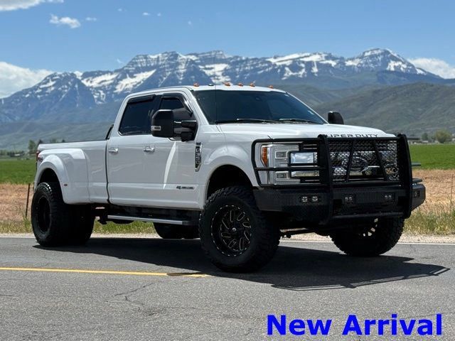 2017 Ford F-350 Super Duty Lariat