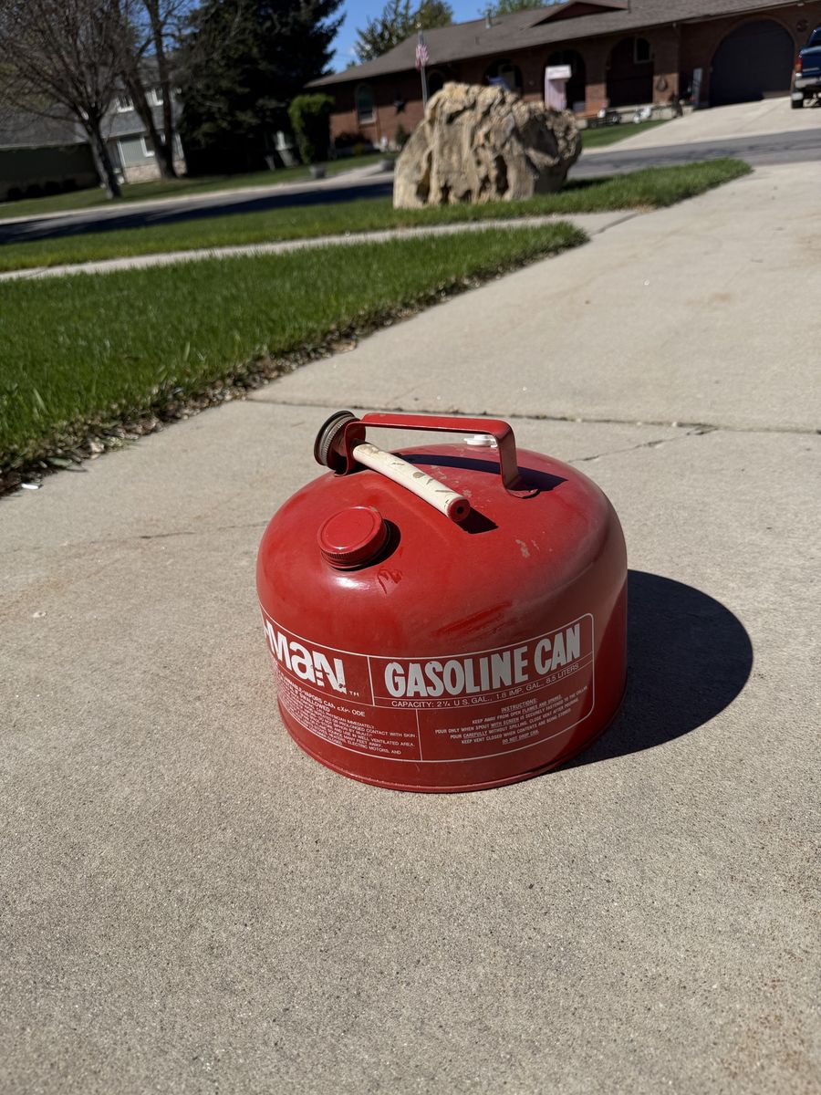 1981 Yard Man Gas Can