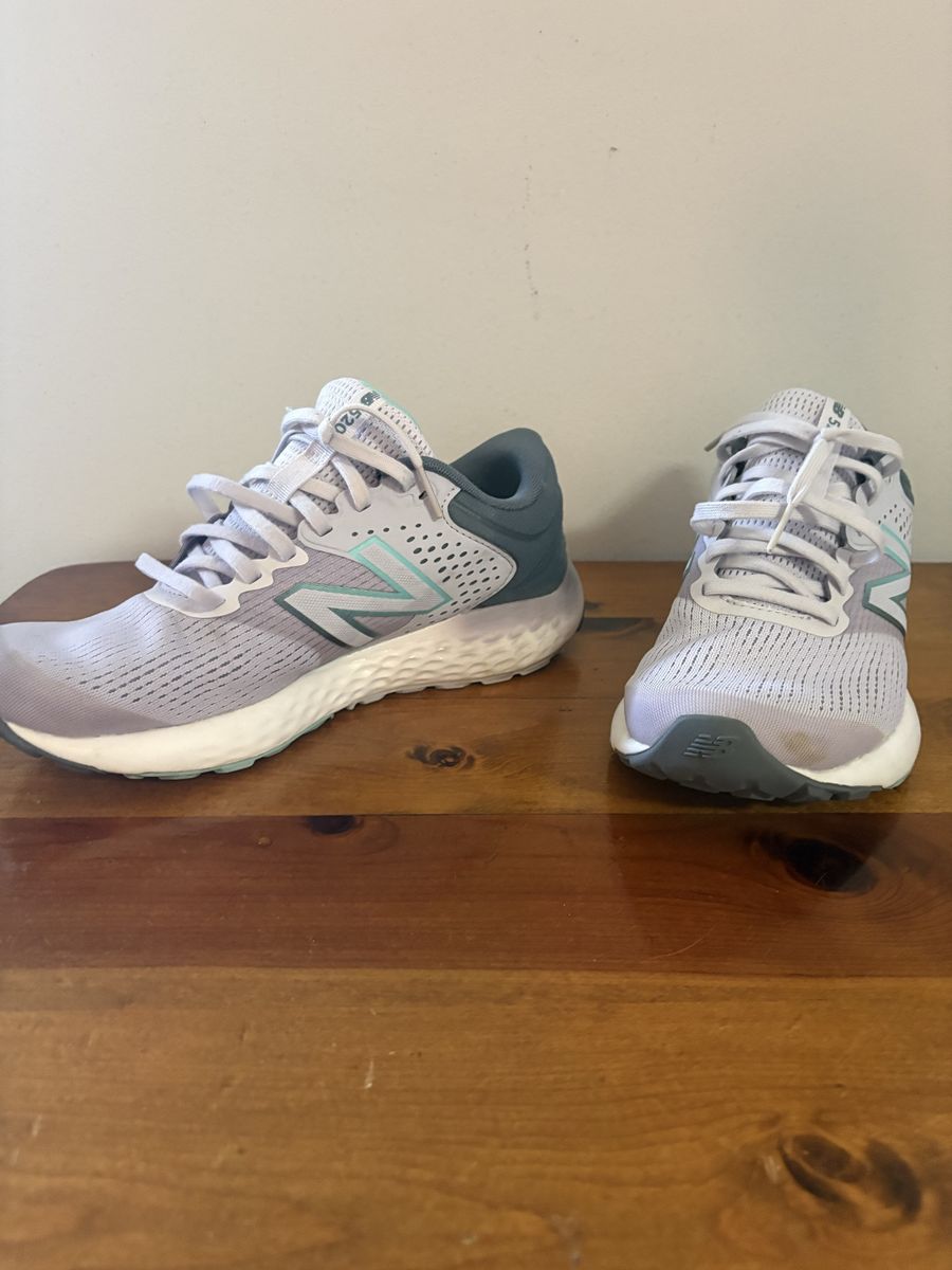 New Balance 520v7 Women's Running Shoes Size 9 - Light Purple/Grey
