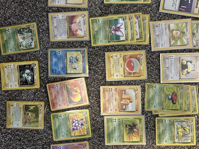 Pokemon rares base, jungle, fossil, legenday