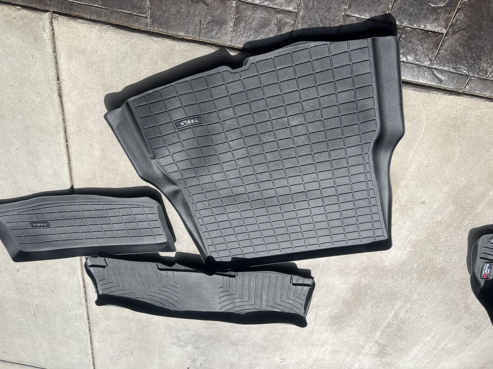 Tesla model S mats fit our 2019 Tesla