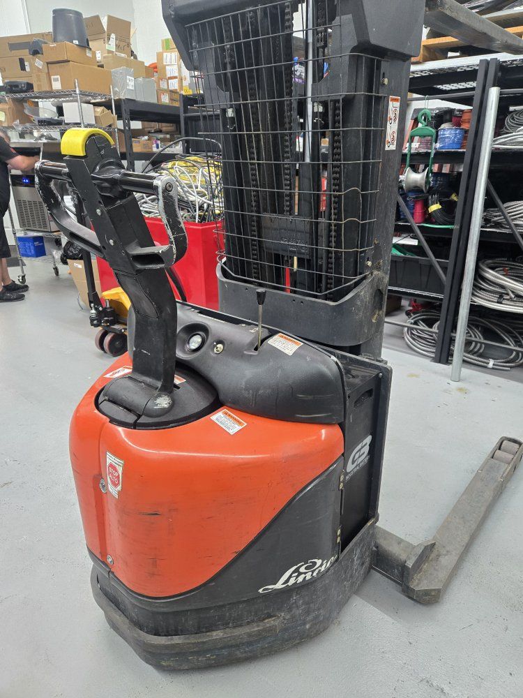 Linde EWS40 fork lift
