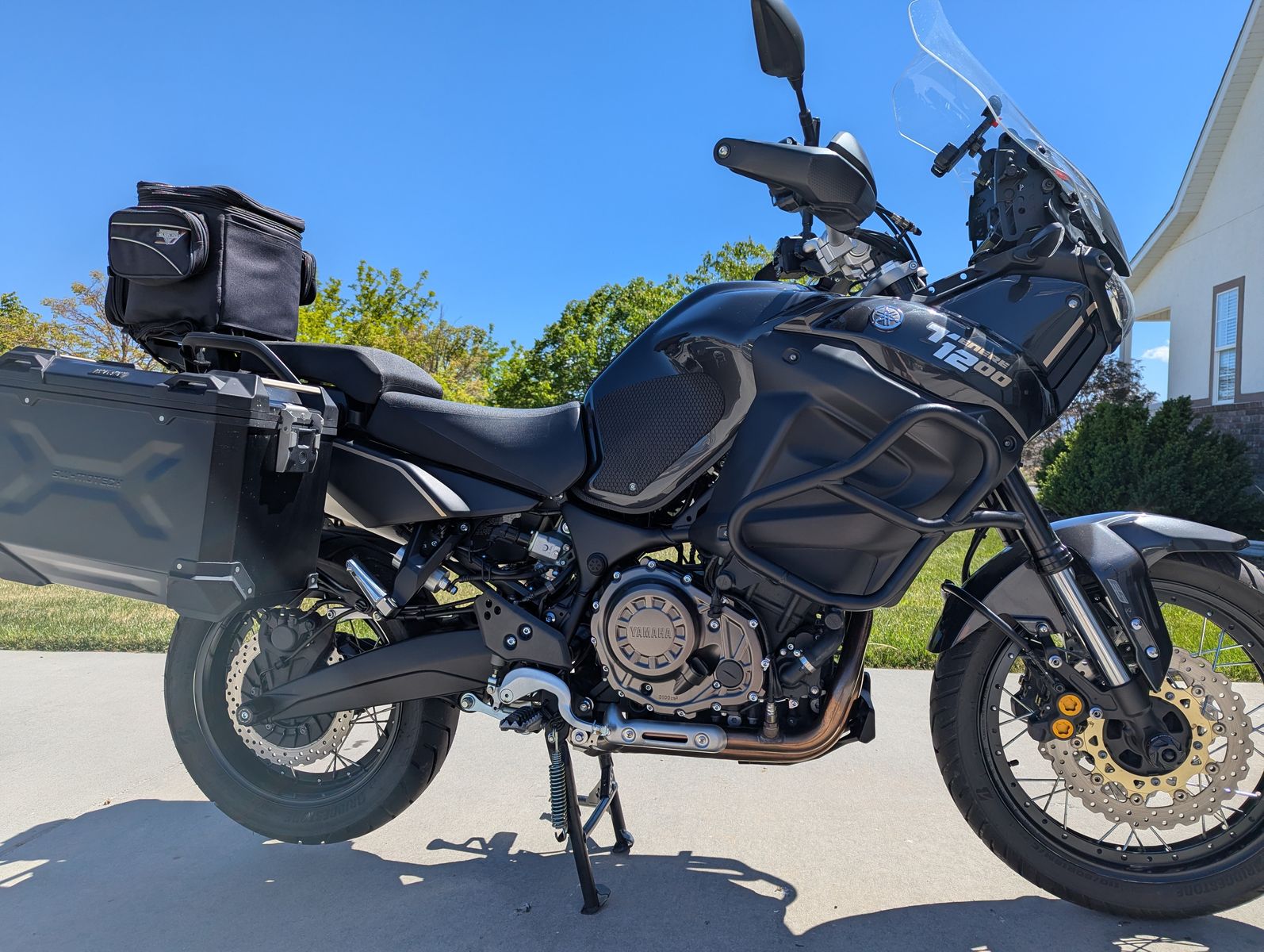 2023 Yamaha Super Tenere ES