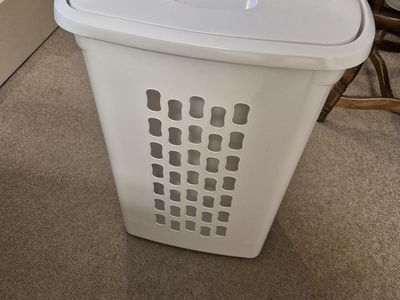 Sterilite laundry basket with wheels