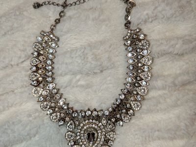 statement necklace great for bridal, formal etc