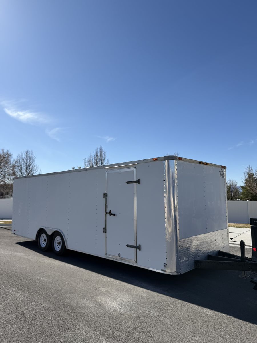 2007 Frontier Cargo 26ft
