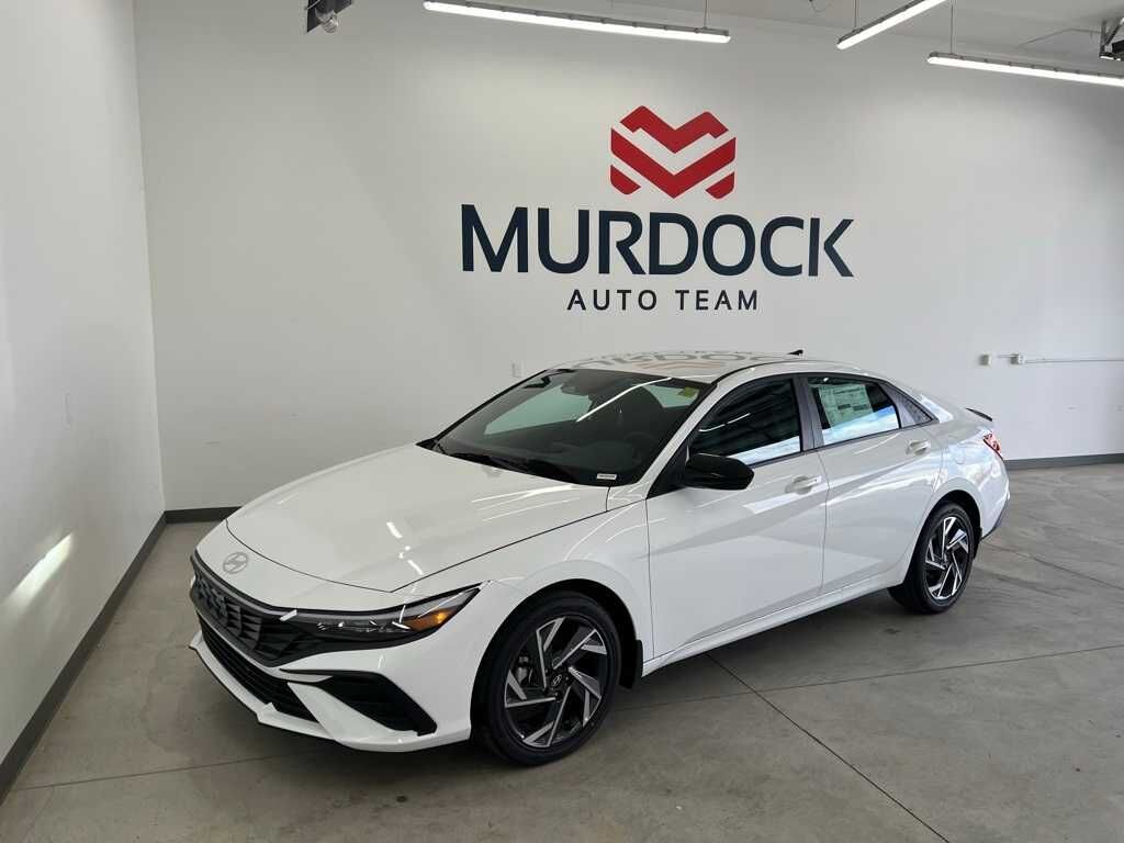 2025 Hyundai Elantra Hybrid 