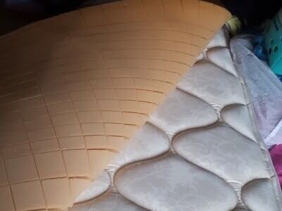 queen bed, box spring and frame set $100