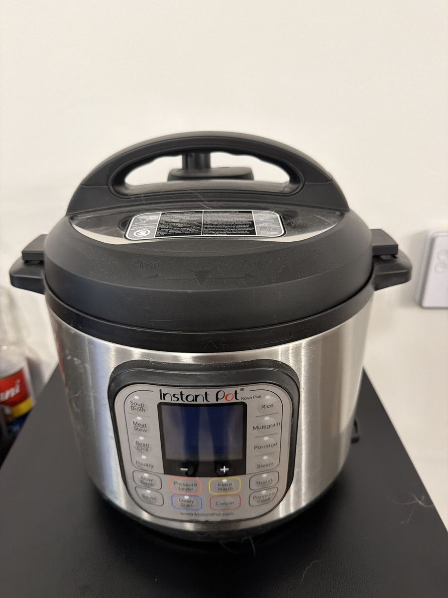Instant Pot Nova Plus 6-Quart 7-in-1 Multi-Use Programmable Pressure Cooker, Stainless Steel